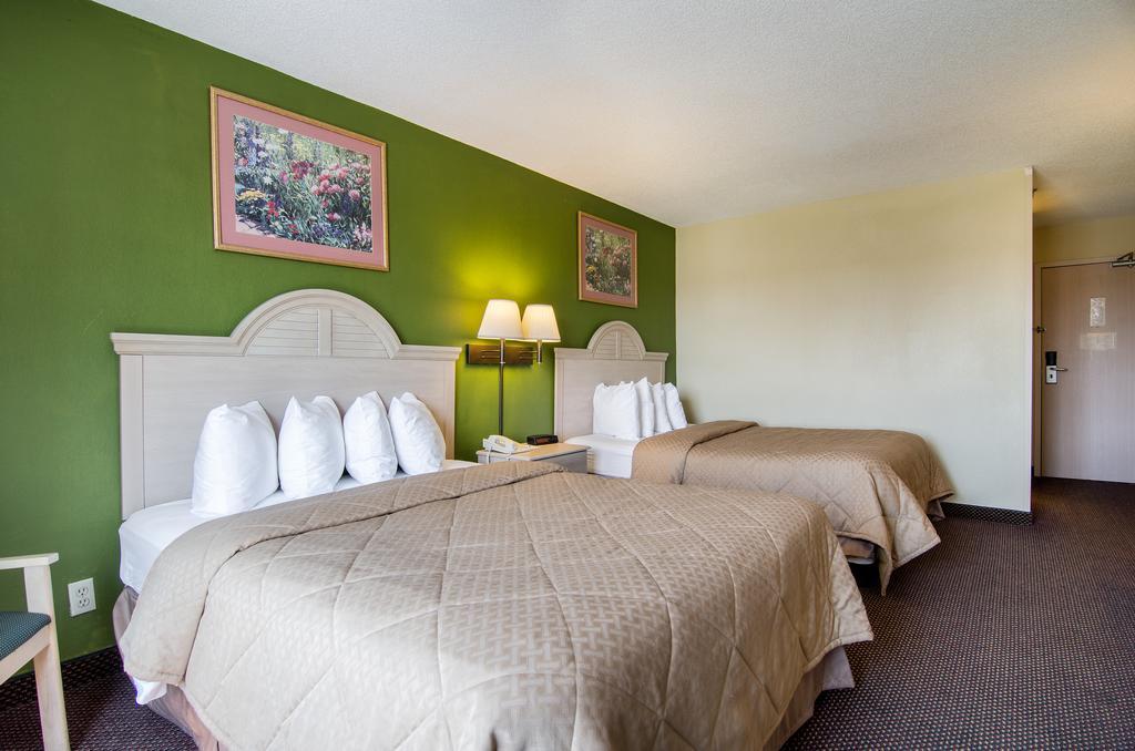 Quality Inn Merriam Kansas 외부 사진