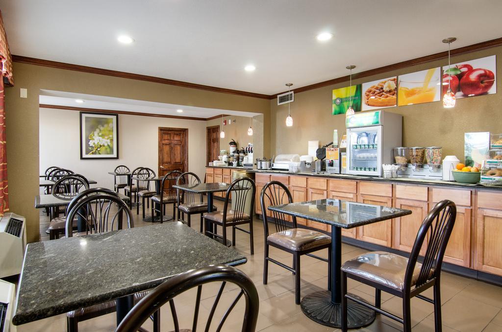 Quality Inn Merriam Kansas 외부 사진