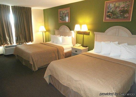 Quality Inn Merriam Kansas 외부 사진