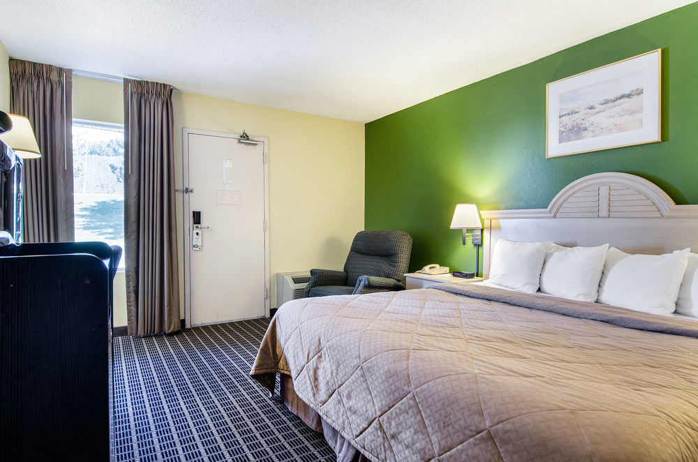 Quality Inn Merriam Kansas 외부 사진