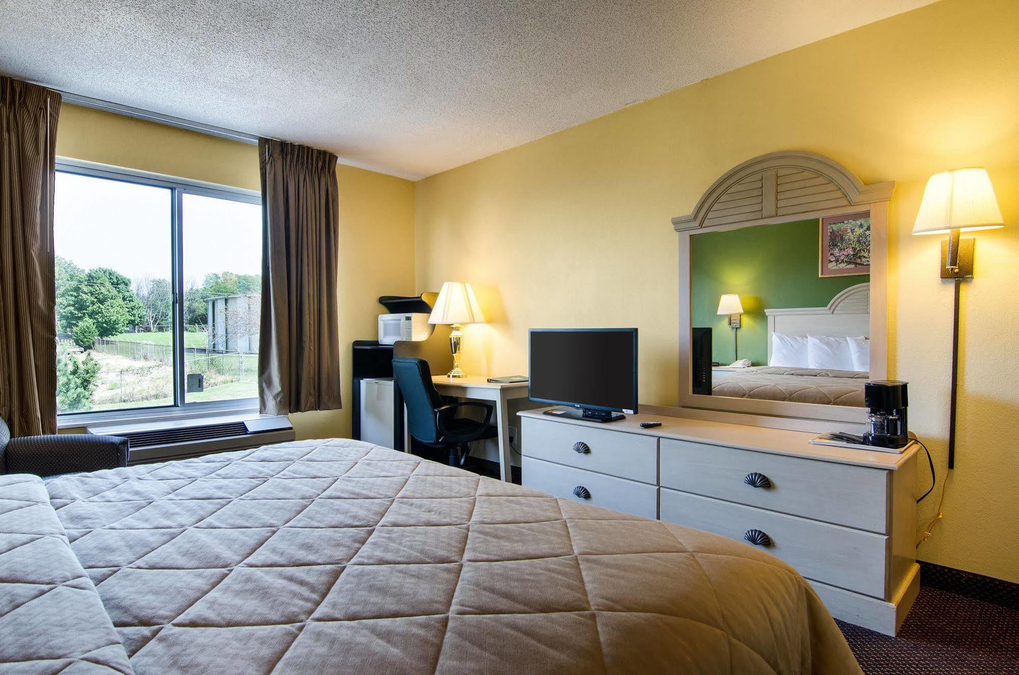 Quality Inn Merriam Kansas 외부 사진